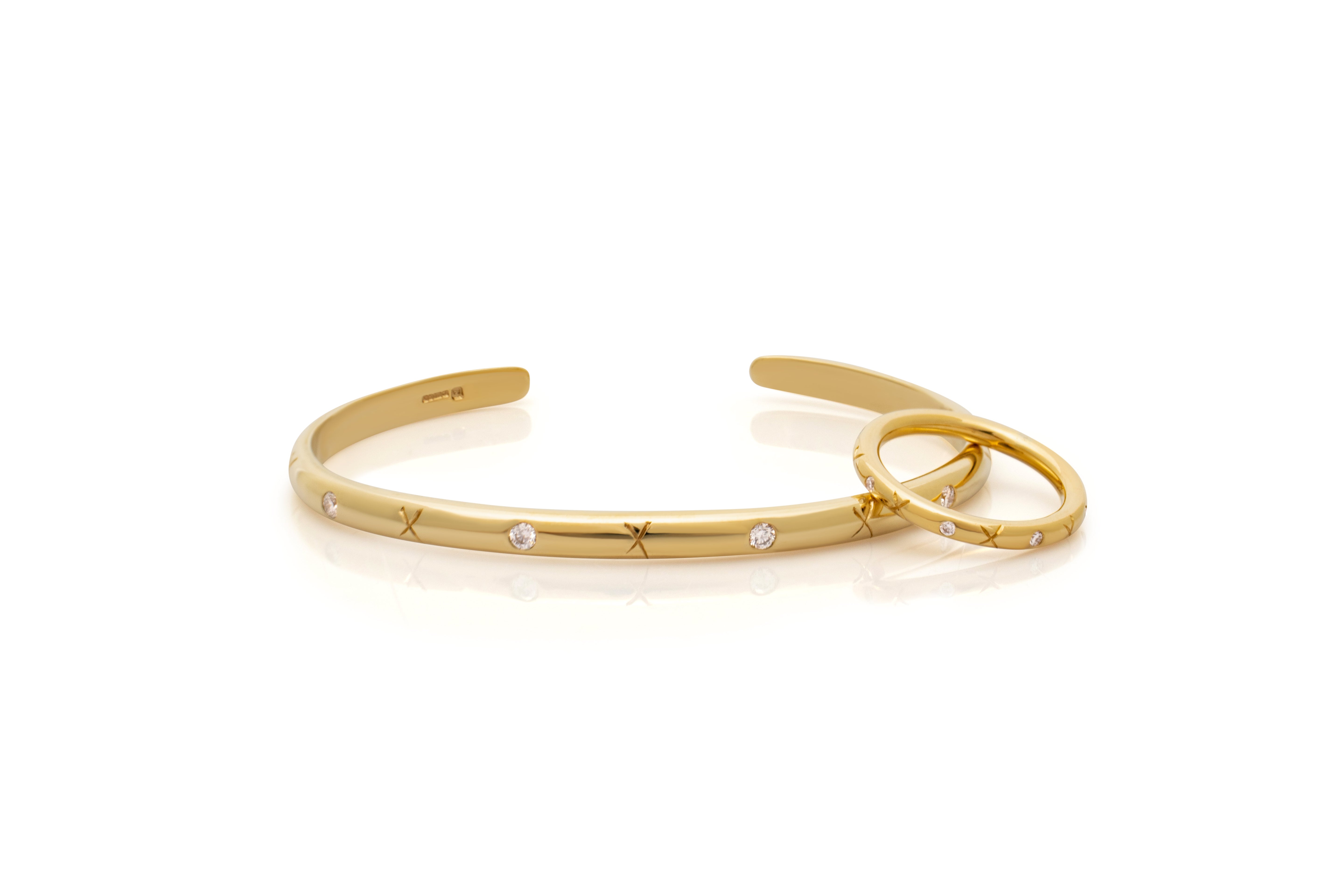 Diamond bangle. Diamond Binding Bangle. Binding Bangle. Gold bangle. Gold and diamond bangle. Kisses bangle. X bangle.