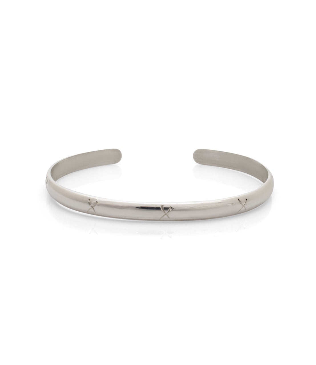 Silver binding bangle. Silver bangle. Kisses bangle. X bangle. Silver bangle. Men's accessories. Men's bangle. Matching jewellery.