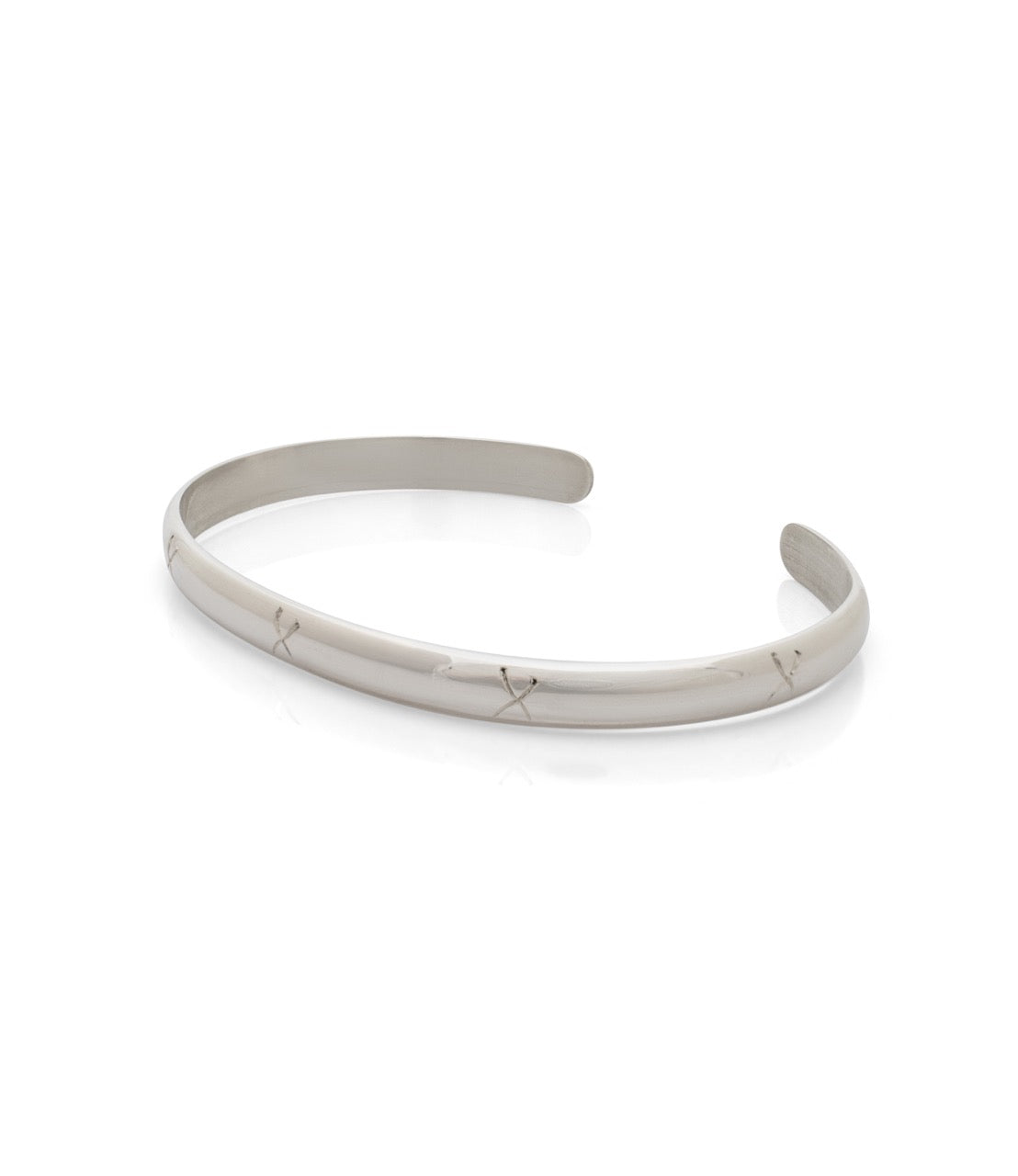 Silver binding bangle. Silver bangle. Kisses bangle. X bangle. Silver bangle. Men's accessories. Men's bangle. Matching jewellery.