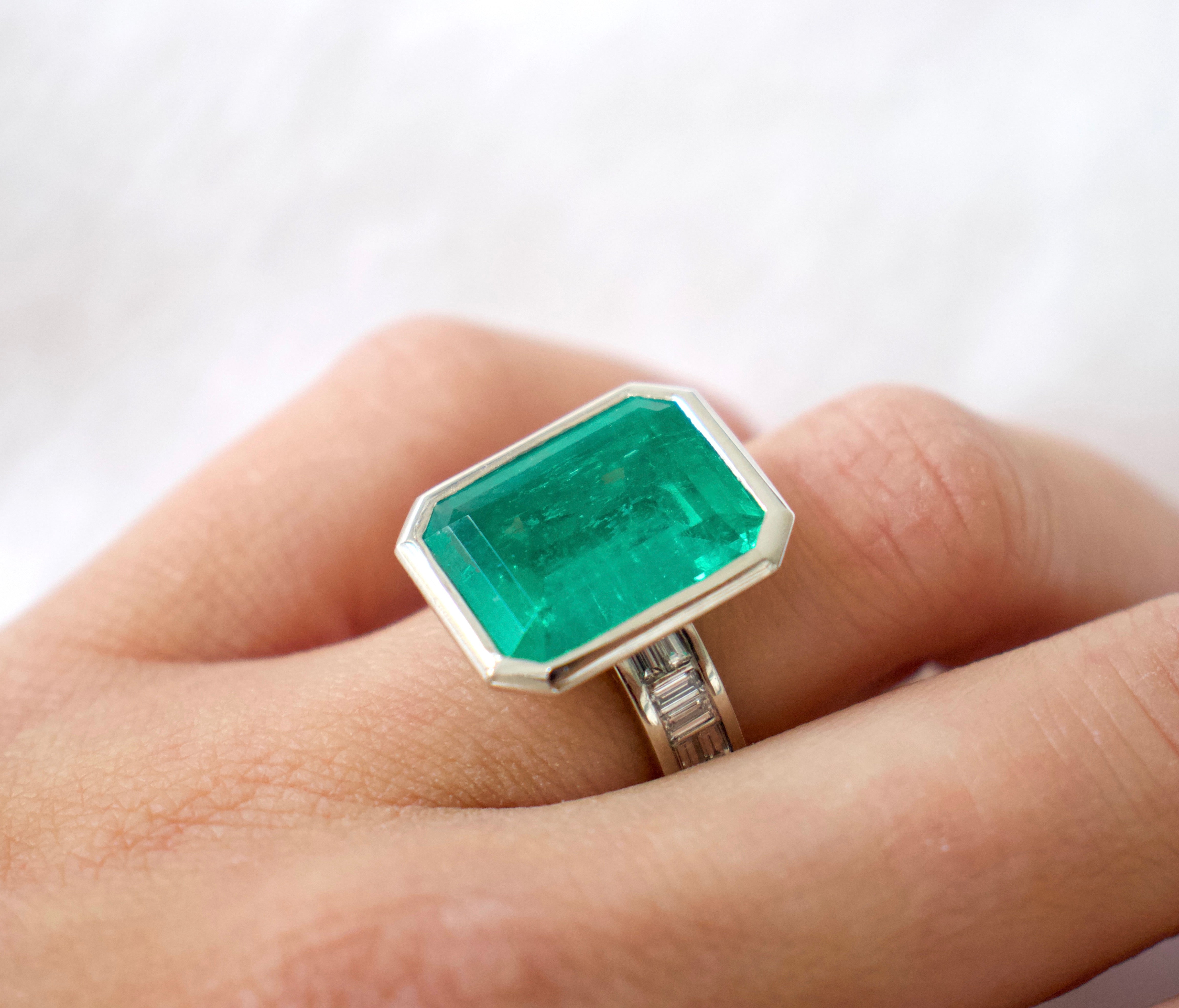 Bespoke jewellery. Bespoke jeweller London. Jewellery making process.