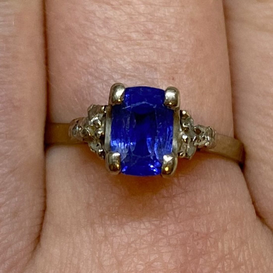 Sapphire and diamond ring. Heirloom gemstones. Heirloom jewellery redesign. Bespoke jewellery design. Old jewellery redesign. Bespoke jeweller London.