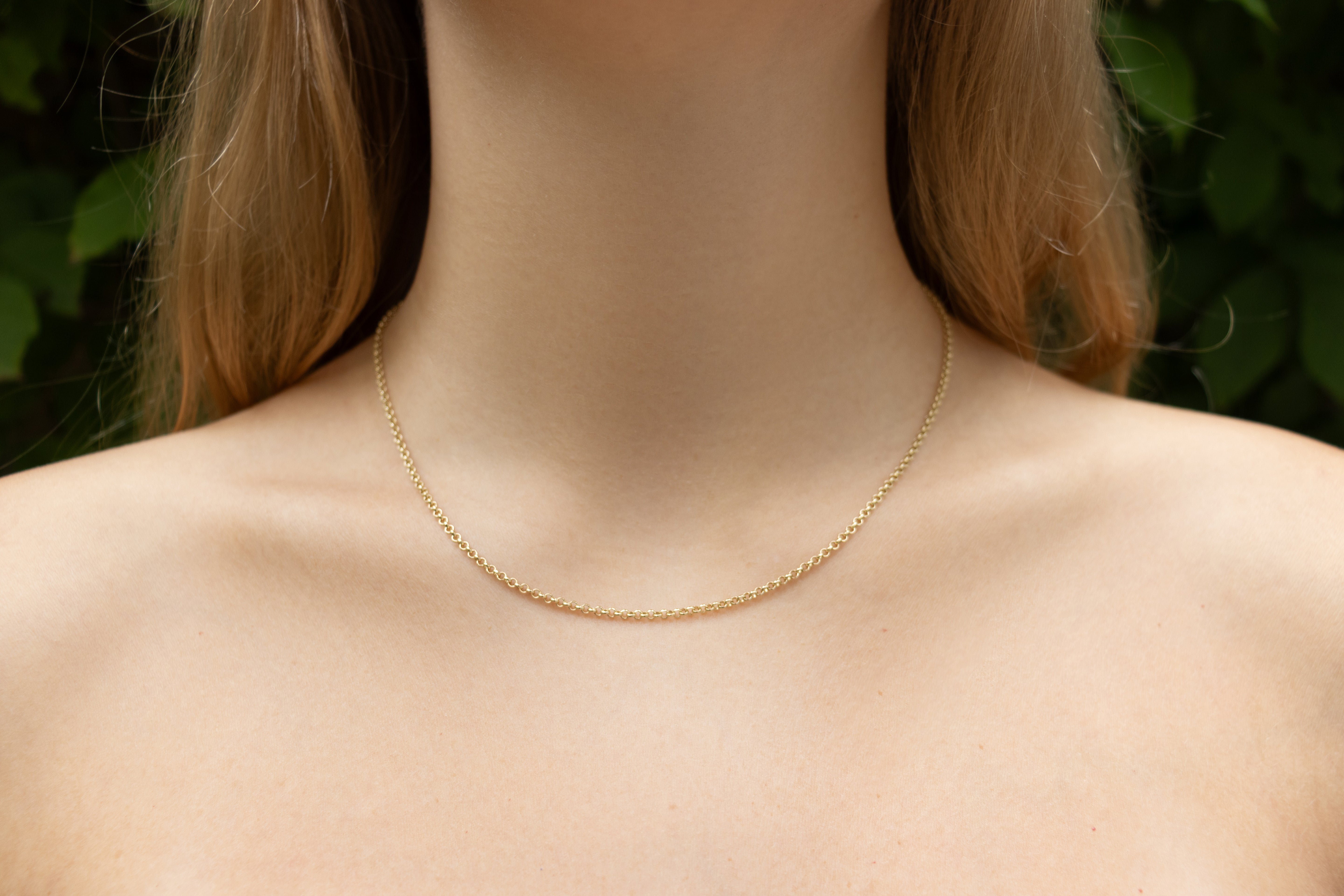 Gold chain necklace. Gold adjuster chain.