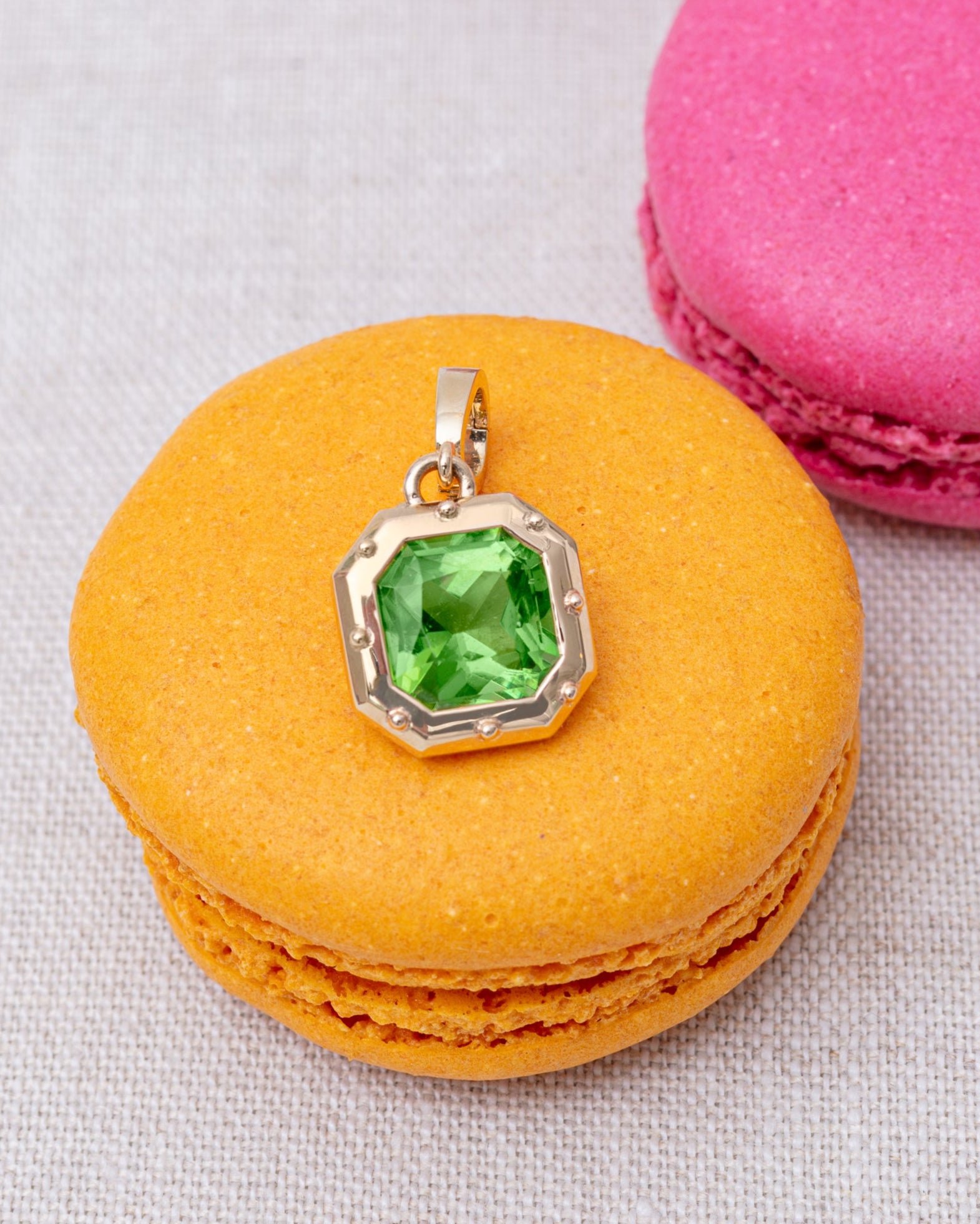 Chrome tourmaline pendant. Green gemstone pendant.