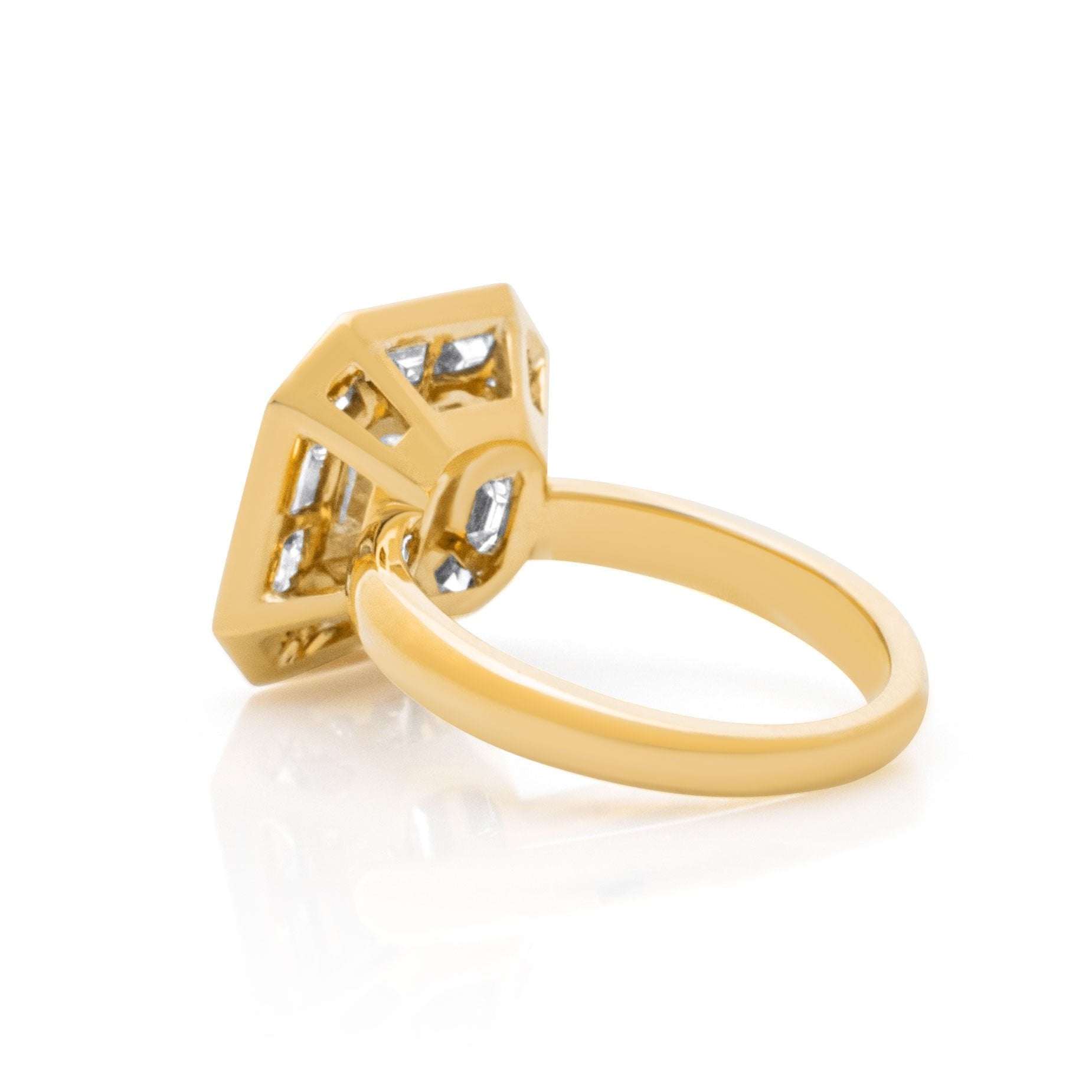 Step cut Diamond Ring. Art Deco Diamond Ring. Diamond halo ring. Diamond engagement ring. Art Deco engagement ring.