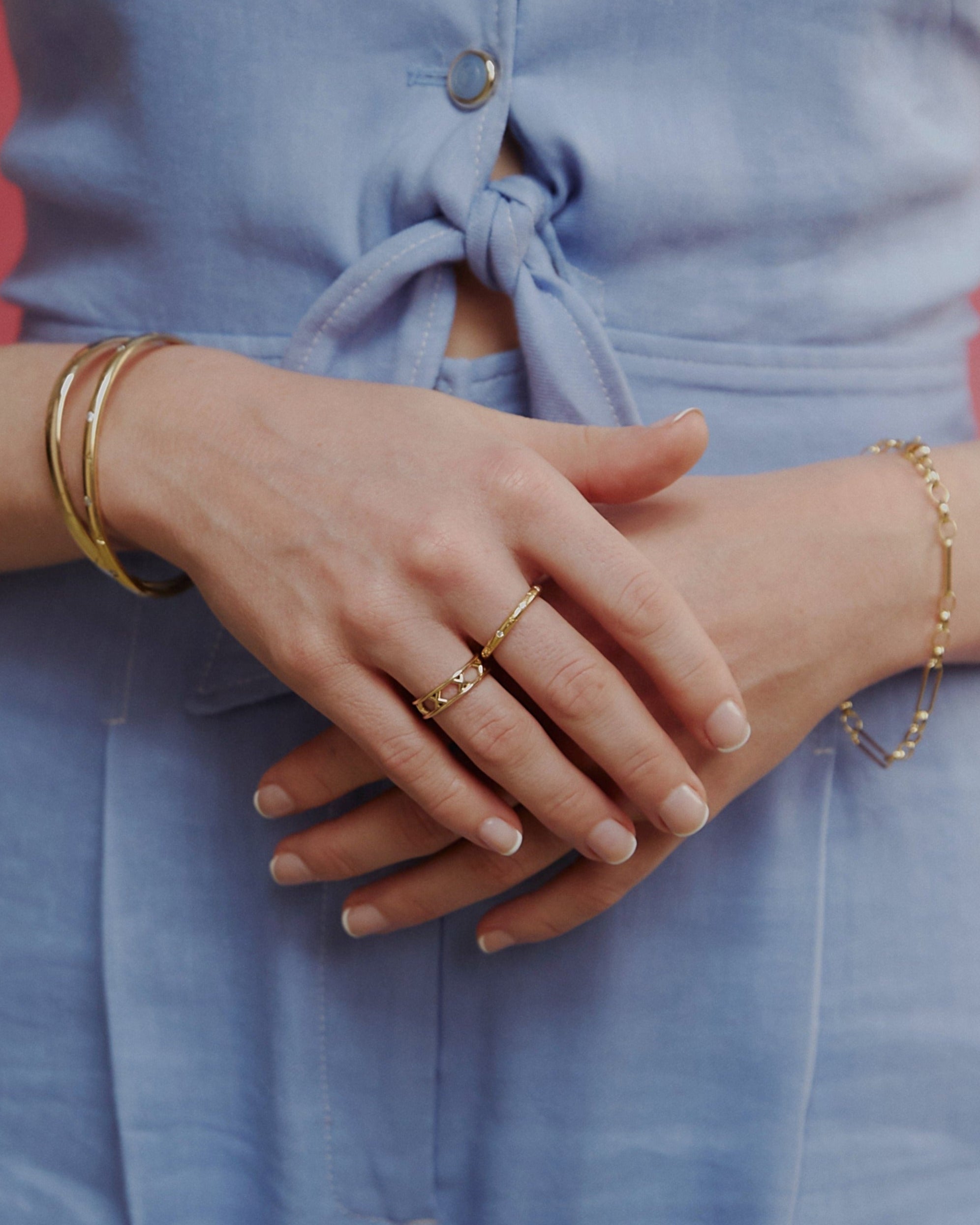 Diamond band. Diamond Binding Ring. Binding Ring. Gold band. Wedding band. Kisses ring. X ring.