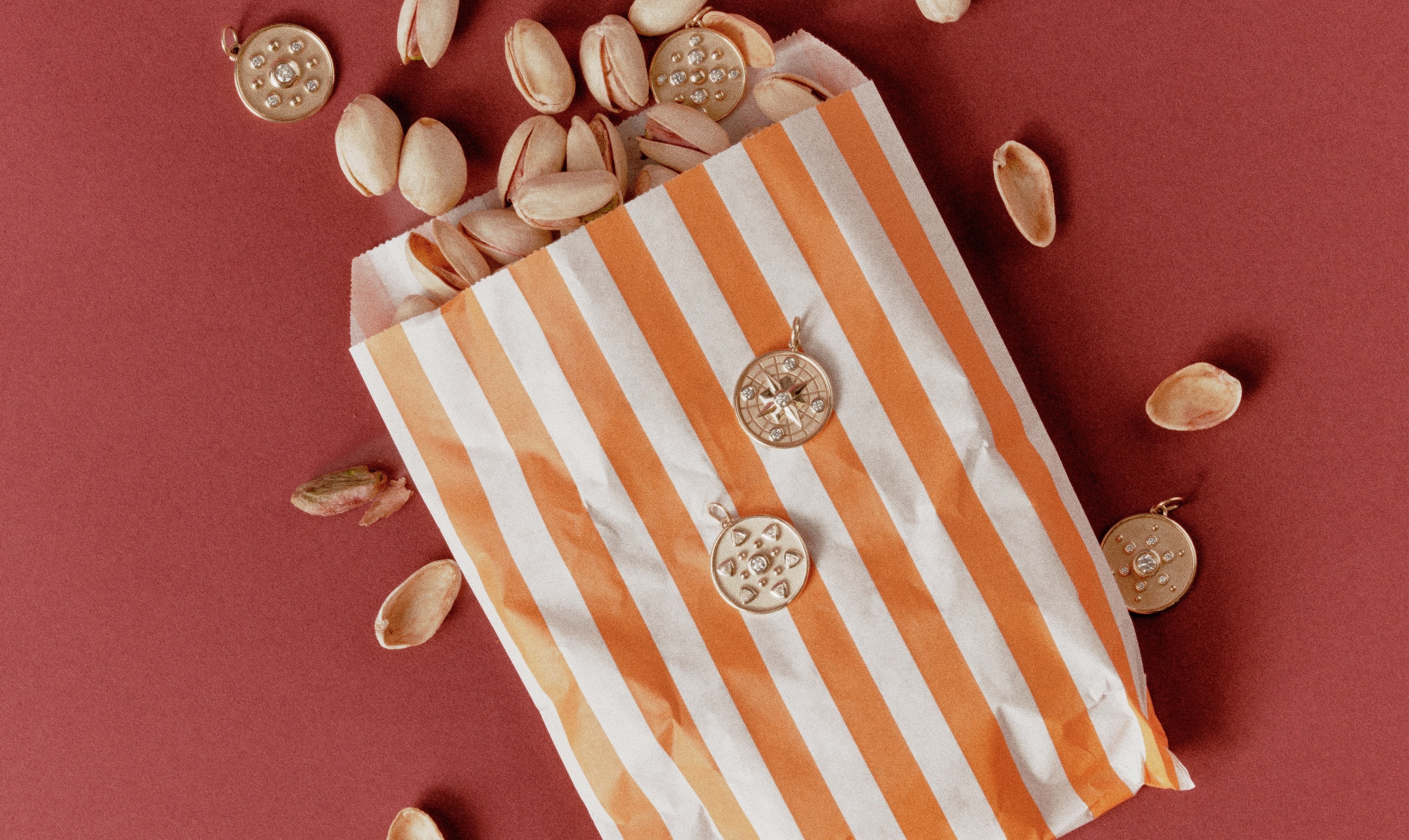 Jewellery gift guide. Jewellery presents. Jewellery gifts