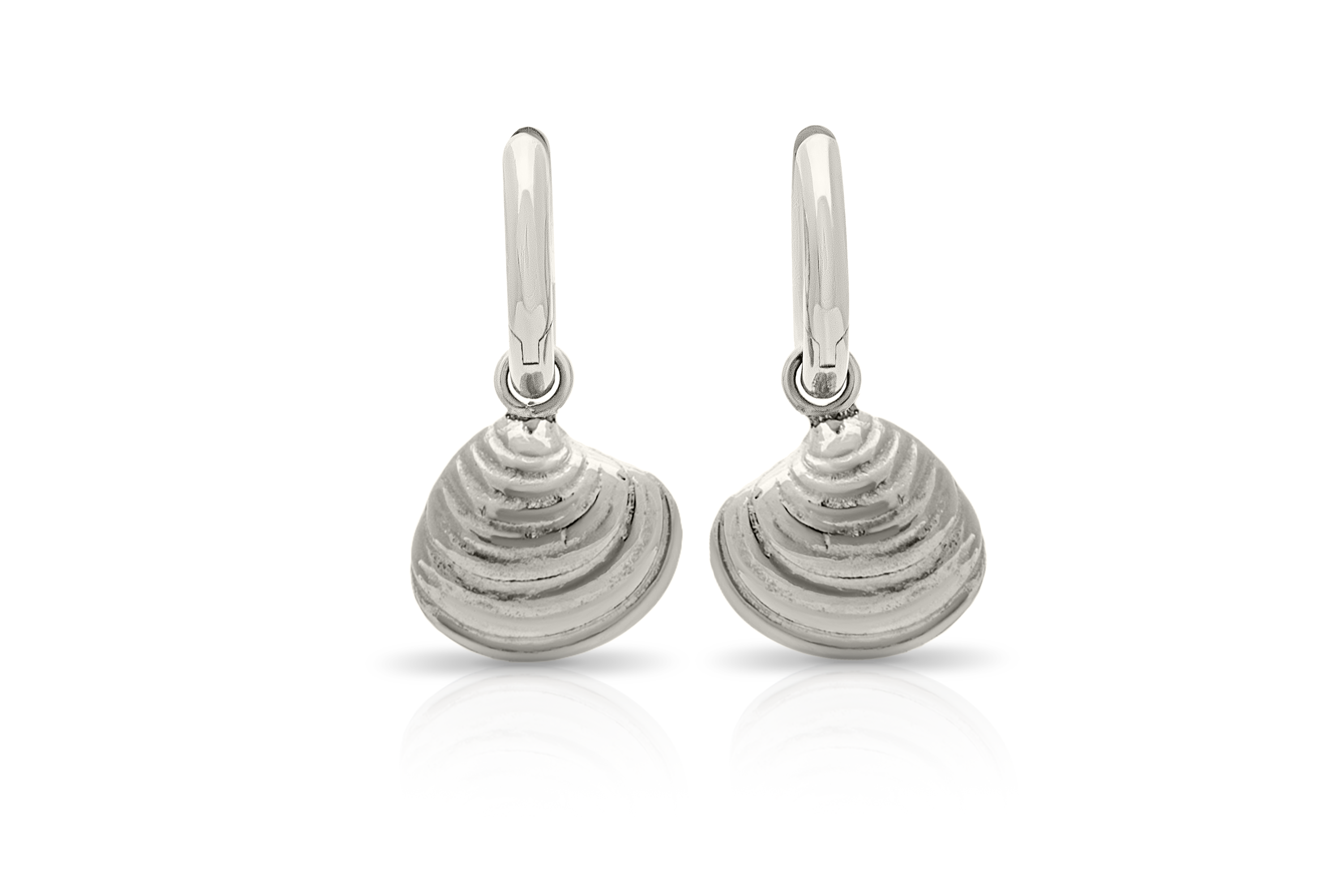 Fowey earrings. Readymoney Cove, Cornwall. Cornwall jewellery. Shell earrings. Cornish shell jewellery. Silver shell jewellery. Gold shell jewellery. Those Happy Places. Serena Ansell Jewellery.