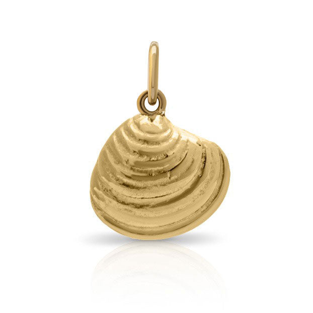 Fowey pendant. Fowey charm. Fowey necklace. Fowey Cornwall. Cornwall jewellery. Cornwall shell jewellery. Silver shell jewellery. Gold shell jewellery. Those Happy Places. Serena Ansell Jewellery.