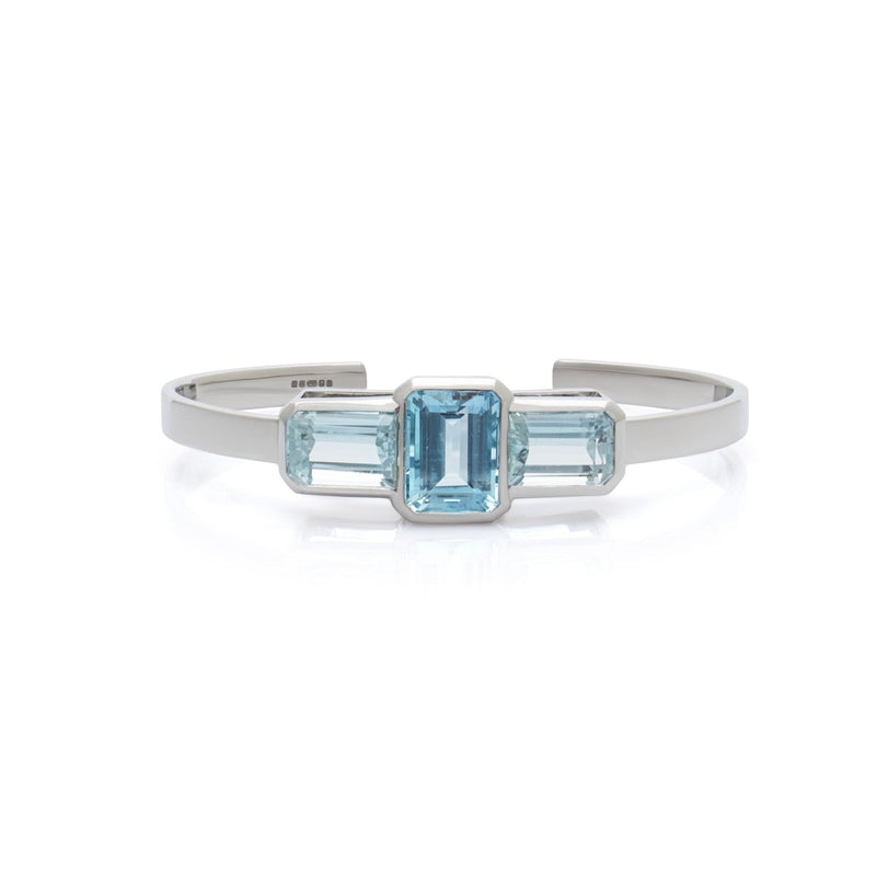 An Aquamarine Art Deco Bangle