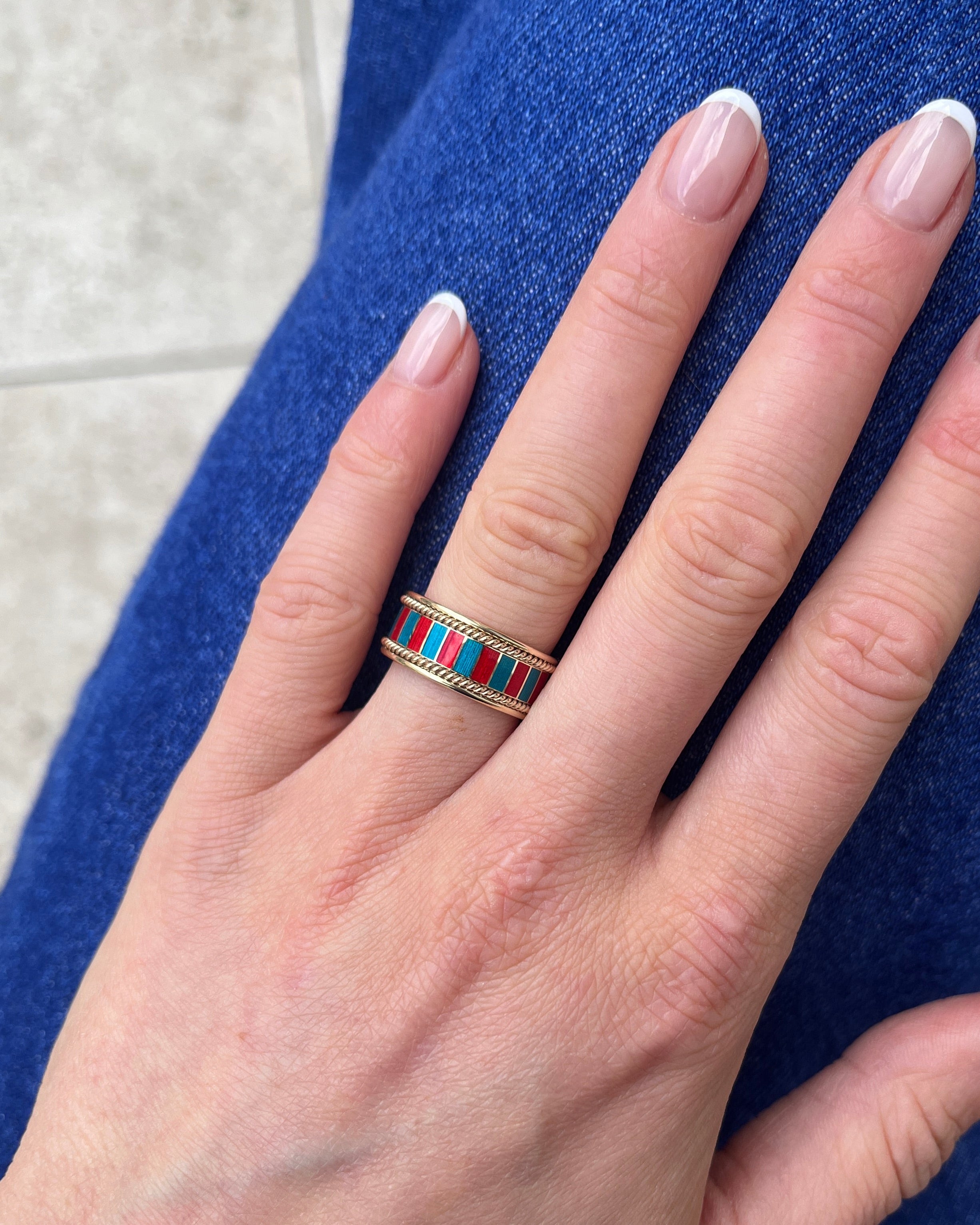 Solid gold striped enamel ring. Enamel band. Elizabeth Gage. Serena Ansell