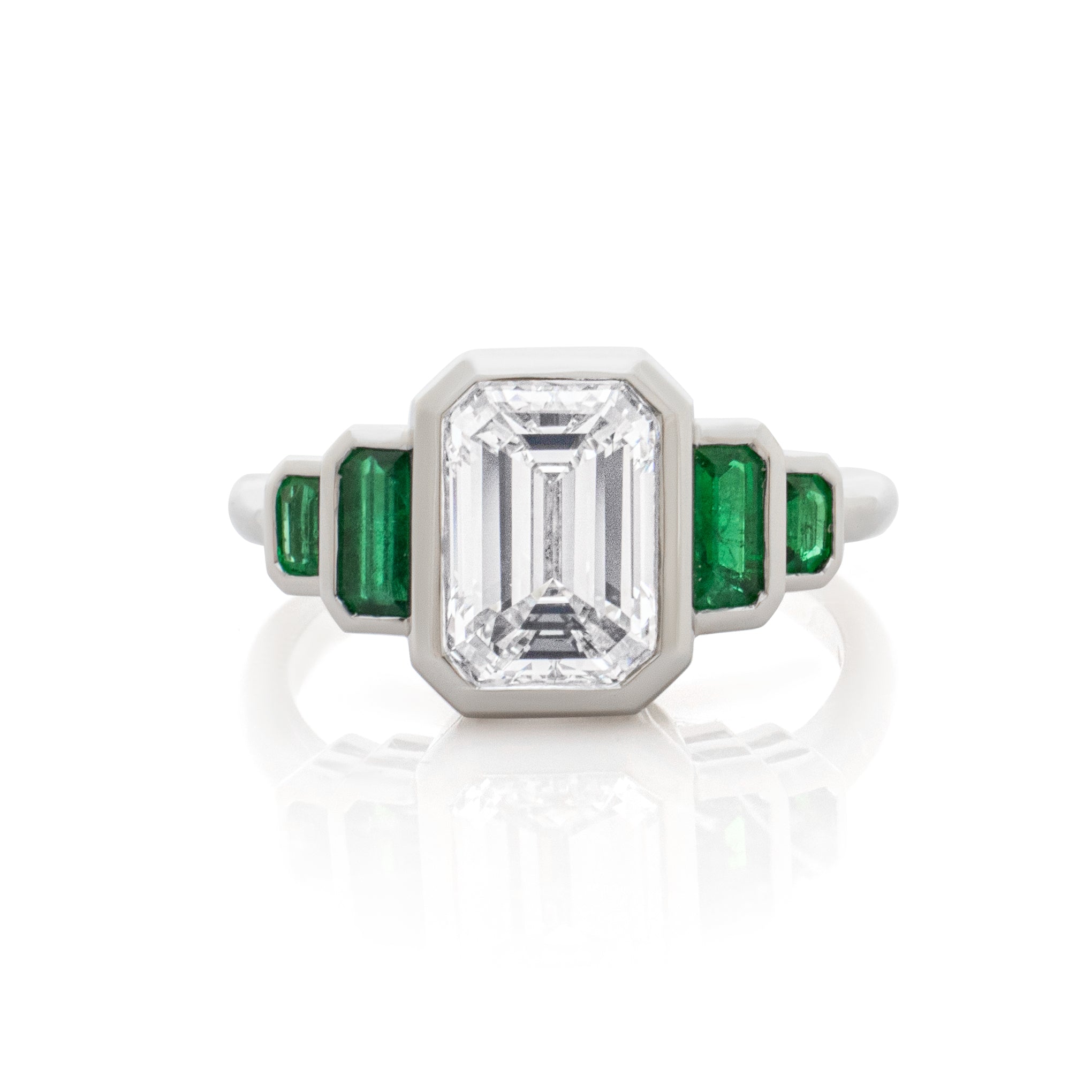 Diamond and emerald engagement ring. Five stone engagement ring. 5 stone ring. Emerald cut Diamond. Art-deco engagement ring. Platinum engagement ring. 