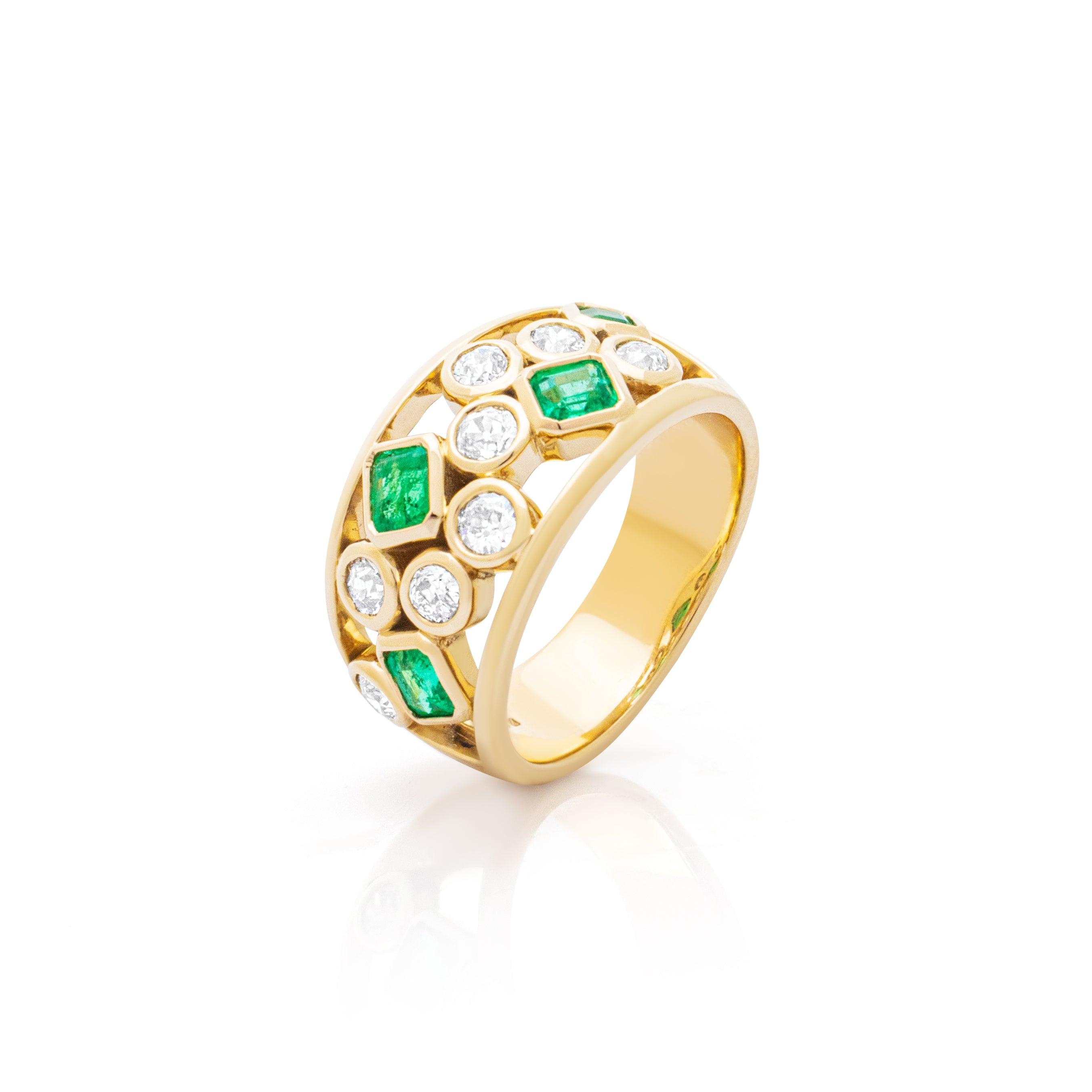 Emerald and Diamond Ring. Multi-stone ring