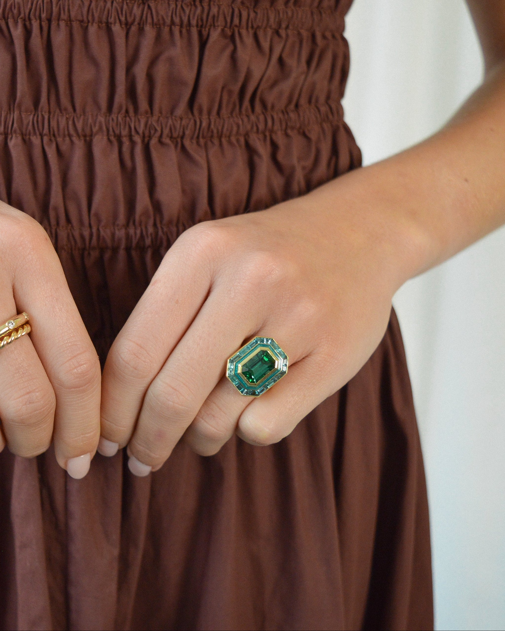 Lagoon green Tourmaline target ring. Enamel ring. Greenish-blue gemstone ring. Tourmaline ring