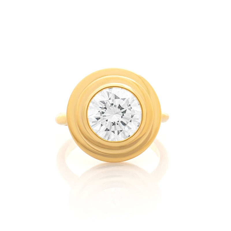 Round Brilliant Diamond Ripple Ring