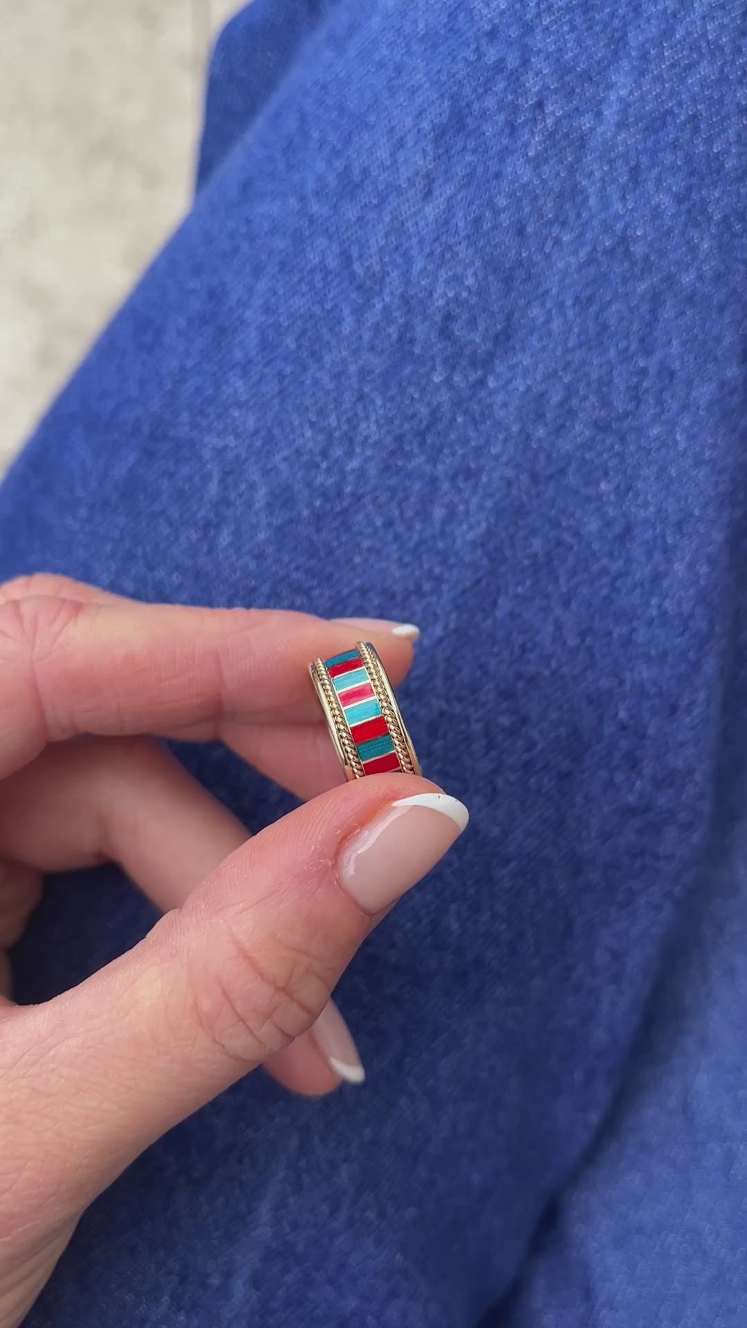 Solid gold striped enamel ring. Enamel band. Elizabeth Gage. Serena Ansell