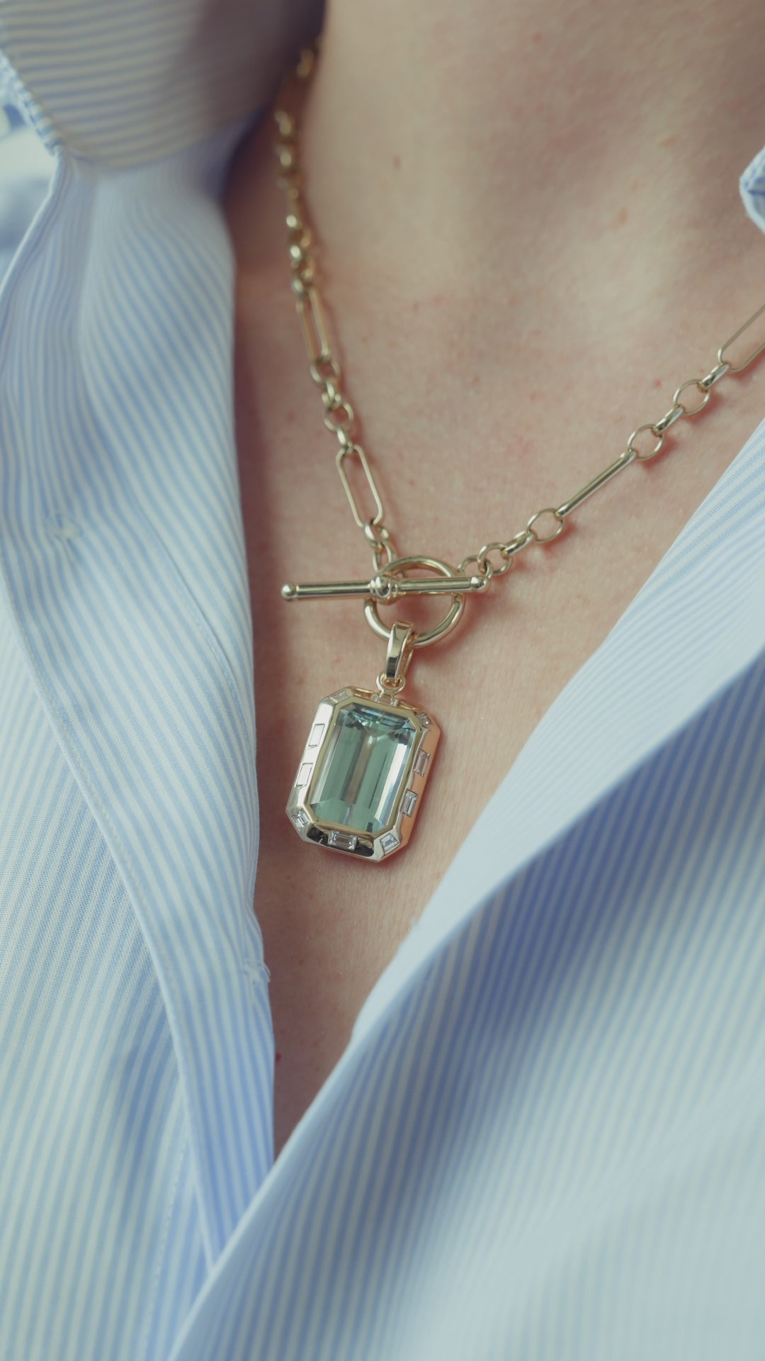 Aquamarine and diamond pendant. Large Aquamarine