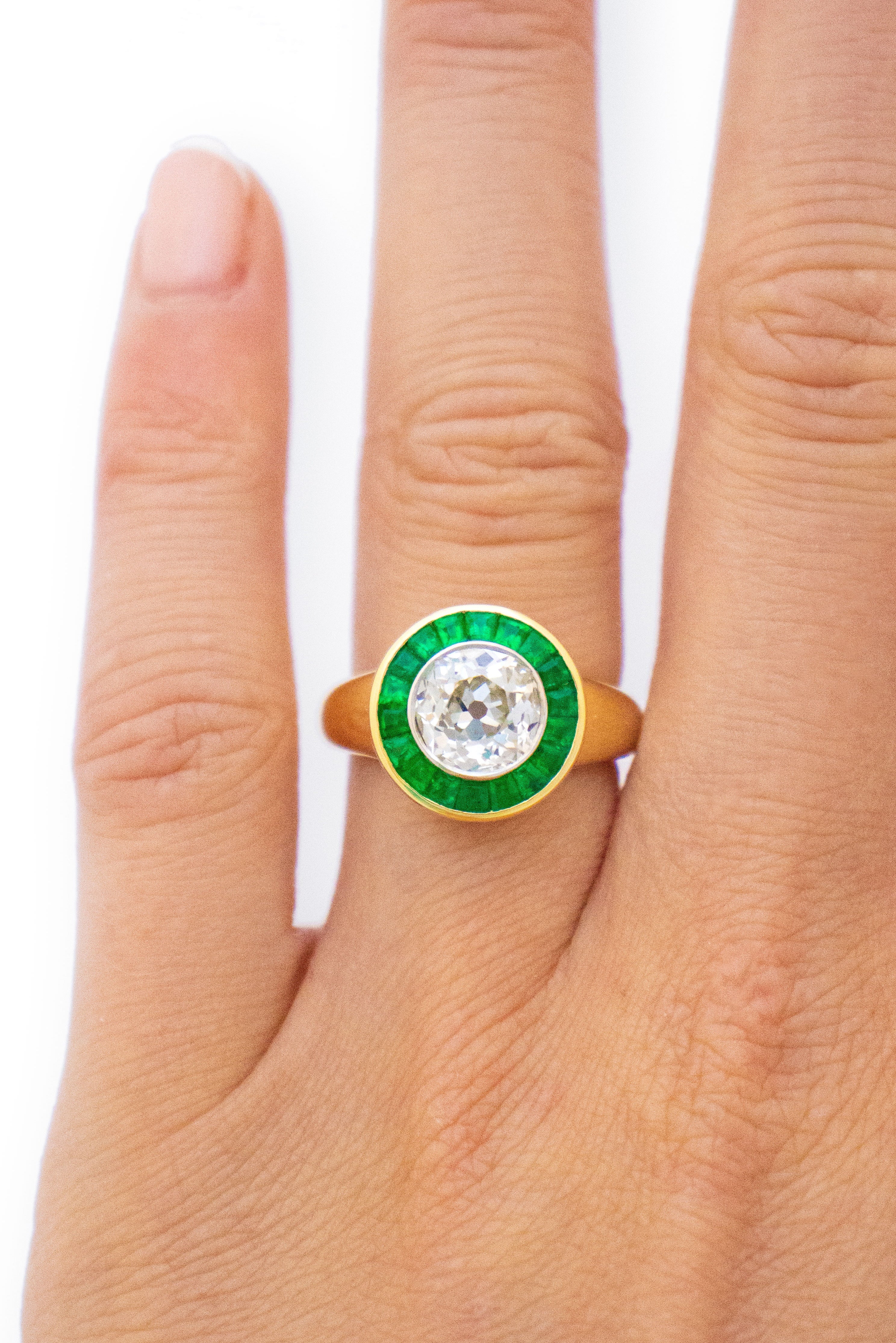 Emerald and Diamond Ring. Bespoke ring design. Heirloom jewellery redesign. Serena Ansell Bespoke jewellery design. Bespoke jeweller London. London jeweller. 